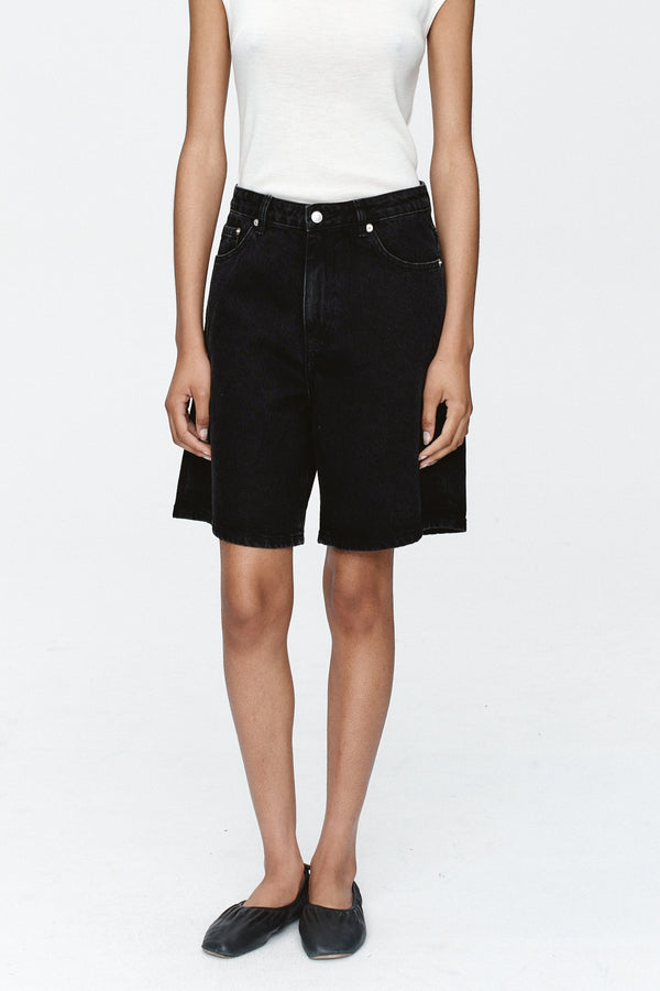 RELAXED JEAN SHORT - BLACK