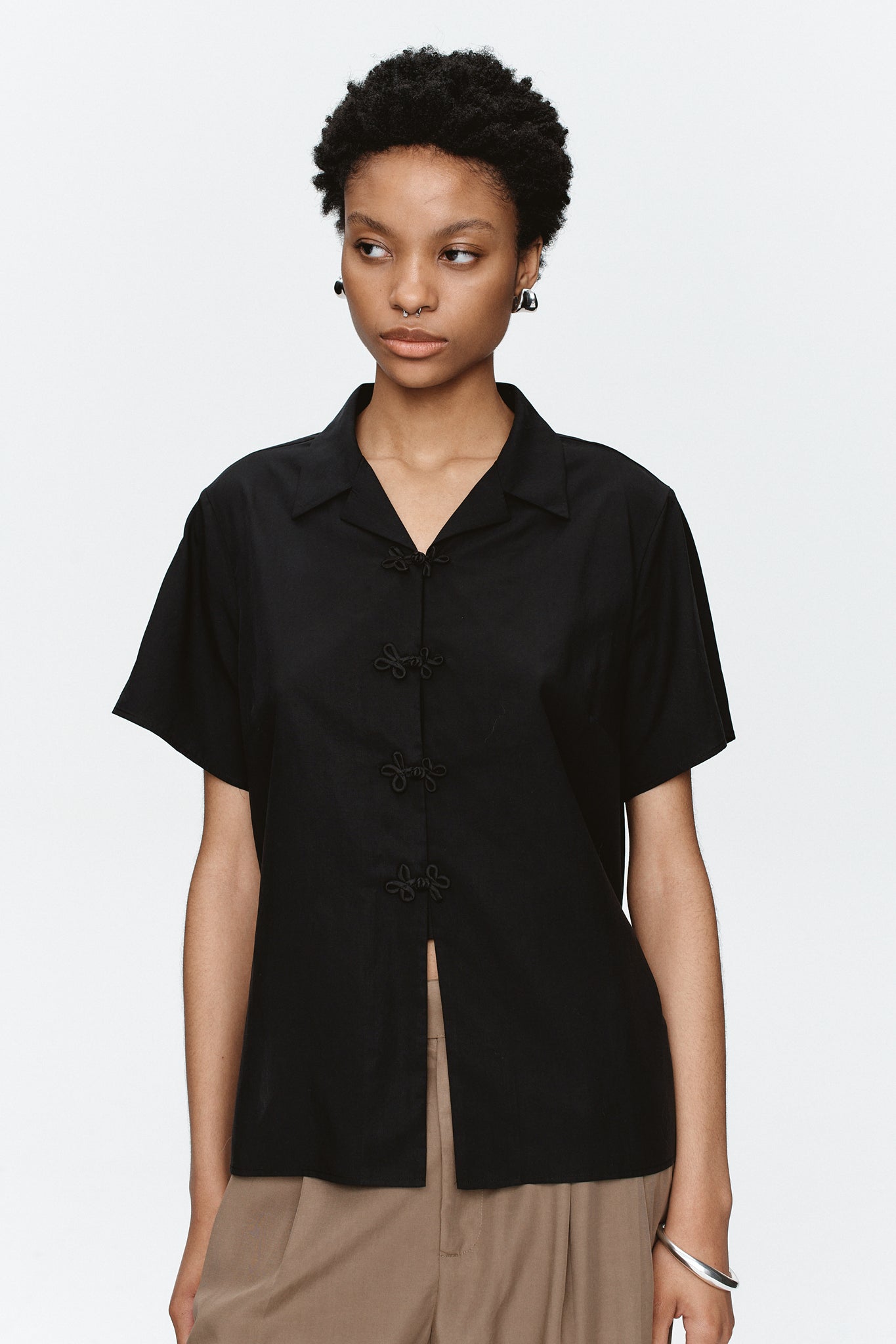 LOU SHIRT - BLACK